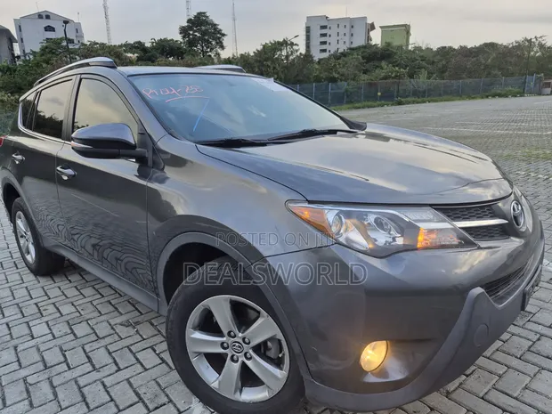2015 Toyota RAV4 XLE AWD SUV - Foreign Used - 1