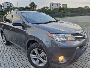 2015 Toyota RAV4 XLE AWD SUV - Foreign Used