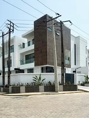 5 Bedroom Fully Detached Duplex da BQ don Siyarwa