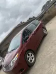 Toyota Sienna 2014 Red - 3