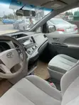 Toyota Sienna 2014 Red - 4