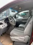 Toyota Sienna 2014 Red - 5