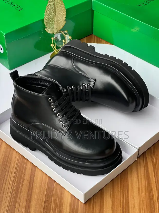 Bottega Veneta Men's Original Quality Leather Ankle Boots - 1