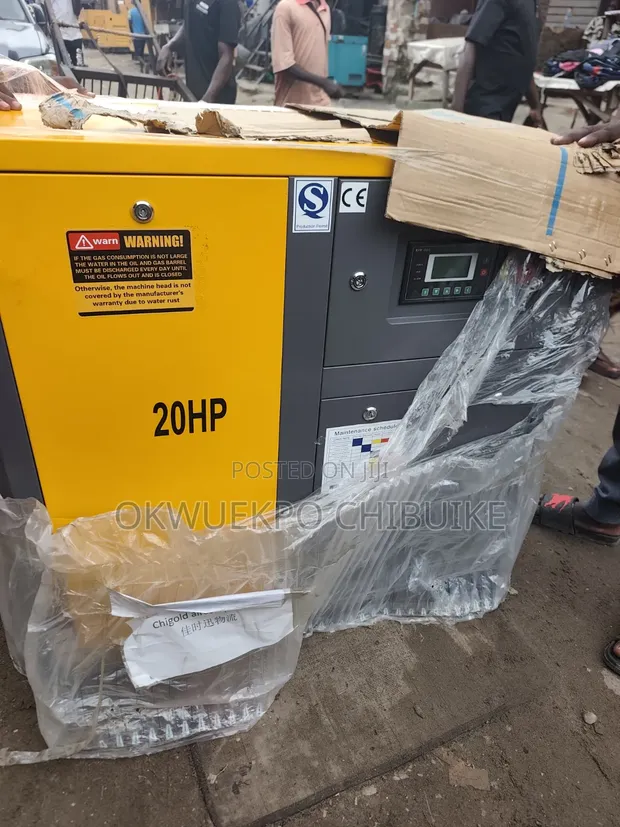 15kW 20HP 10bar Screw Air Compressor - 1