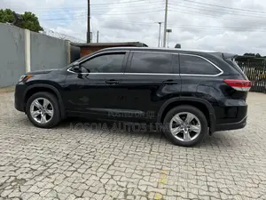 2016 Toyota Highlander XLE V6 4x2 Black - Foreign Used