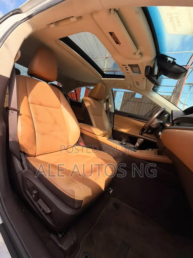 2017 Lexus ES 350 FWD Sedan - White - 1