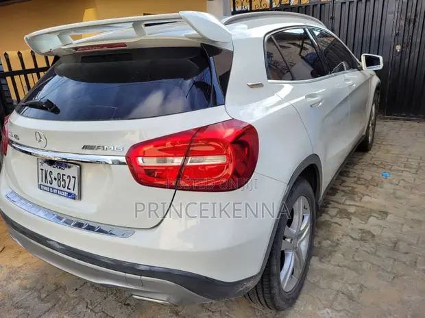 Mercedes-Benz GLA-Class 2015 Fari - 1