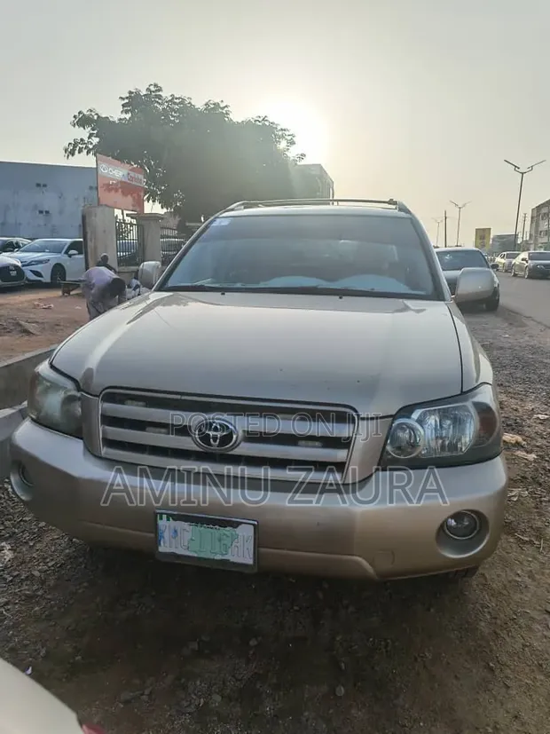 Toyota Highlander 2005 Zinari - 1