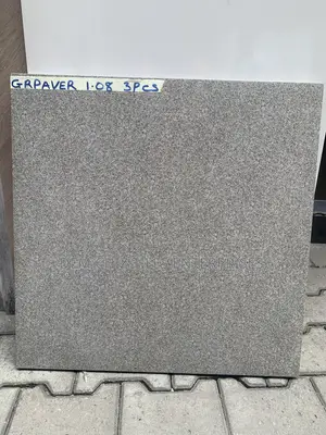 Babban 2mm Porcelain Tiles don Amfani a Waje