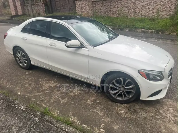 Mercedes-Benz C300 2016 White - 1