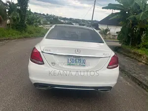 Mercedes-Benz C300 2016 White