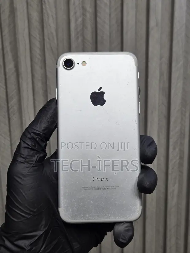 Apple iPhone 7 32GB Rose Gold - 1
