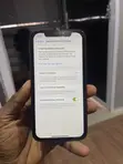 Apple iPhone XR 64GB Red - 4