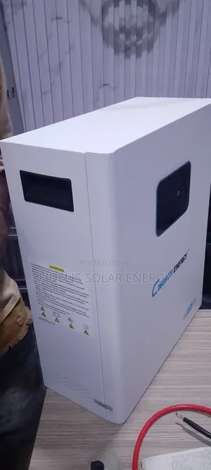 10kWh 48V Cworth Solar Lithium-ion Battery