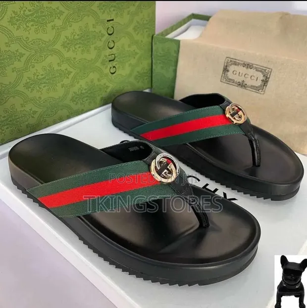 Gucci Men's Black Leather Slippers - 1