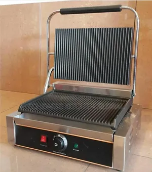 Medium Size Electric Toaster - Brand New