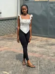 Kyakkyawar Farar Silk Crop Top - Sabuwa - 2