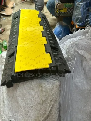 3-Channel Heavy-Duty Rubber Cable Protector Ramp