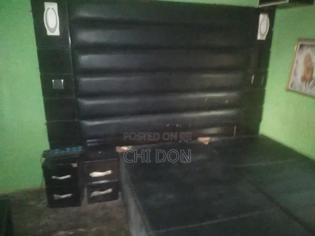 Used Bed Frame - Perfect Condition - 1