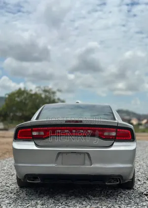 Dodge Charger R/T RWD 2016 Zinari