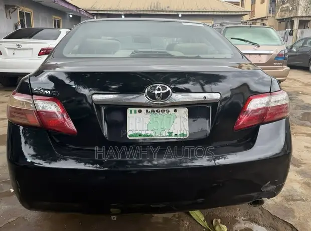 2008 Toyota Camry LE 2.4L Sedan - Black - 1