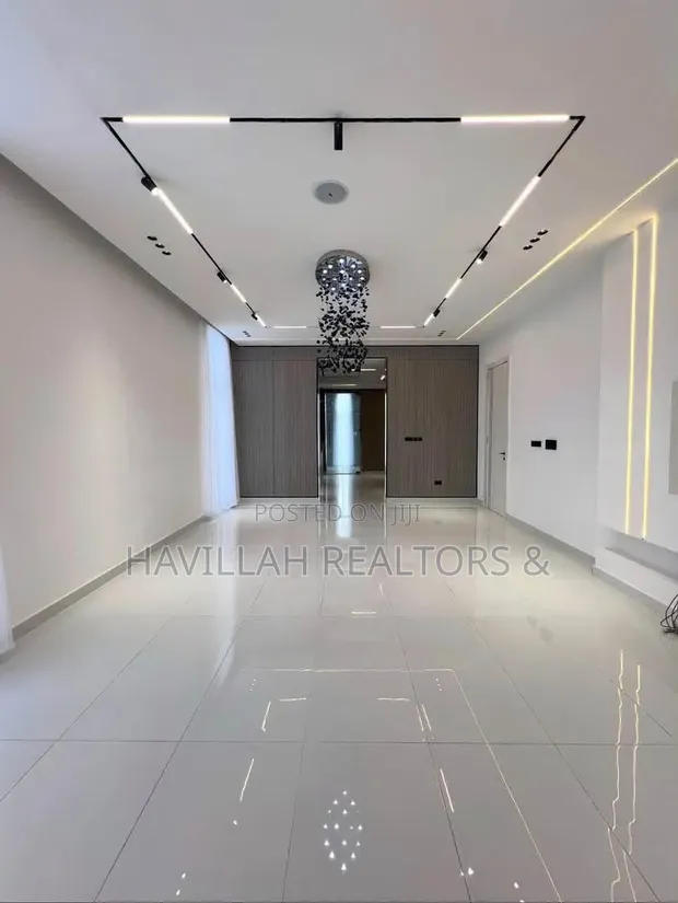 Luxury 6-Bedroom Detached Duplex with Pool in Osapa London - 1