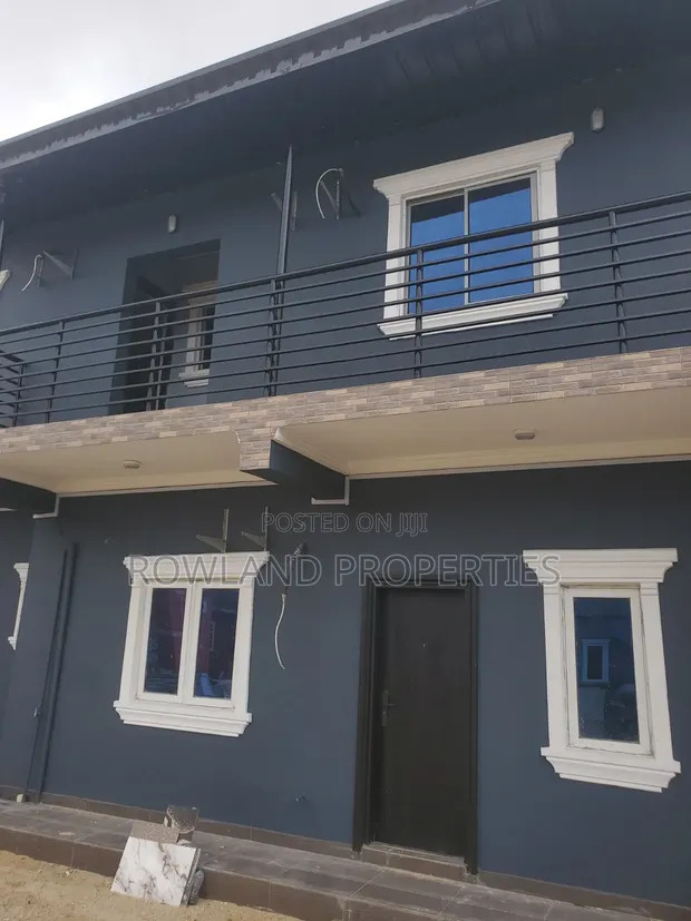 Gidan Kwalba Mai Dakin Kwana 1 don Sawa a Femi Estate, Ajah - 1