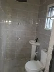 Gidan Kwalba Mai Dakin Kwana 1 don Sawa a Femi Estate, Ajah - 4