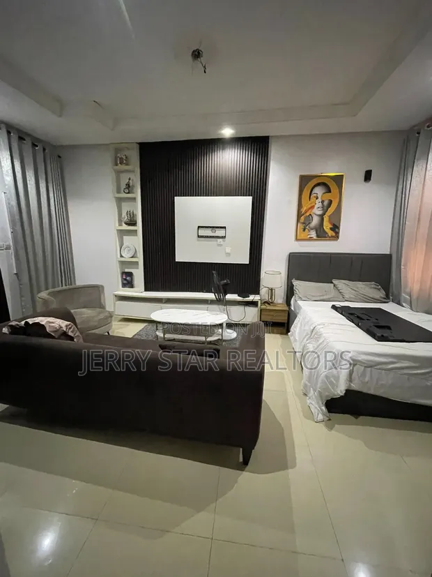 Gidan Kwana Mai Kayan Daki 1 na Saka a Leon Garden, Osapa - 1