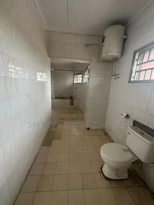 5 Bedroom Duplex don Siyarwa na Kamfani a Old Bodija, Ibadan