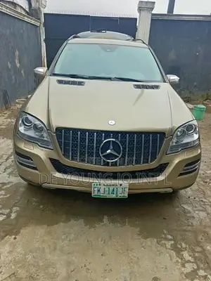 Mercedes-Benz ML 350 4Matic 2010 Gold