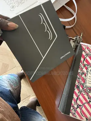 Samsung Galaxy Fold 512GB Silver (Bakin Bude)