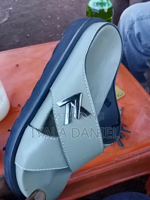 Otukpo Handmade Easywears - Unisex Slippers