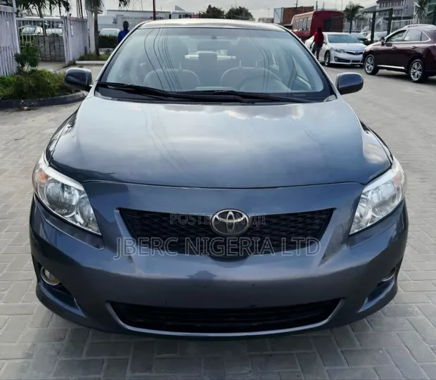 Toyota Corolla 2008 Grey - 1