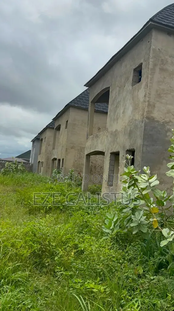2-Bedroom Carcass Townhouse/Terrace a Lisdon Estate, Sabon Lugbe - 1