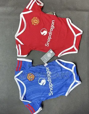 Kwallon Yara na Adidas Tracksuit 2026/2027