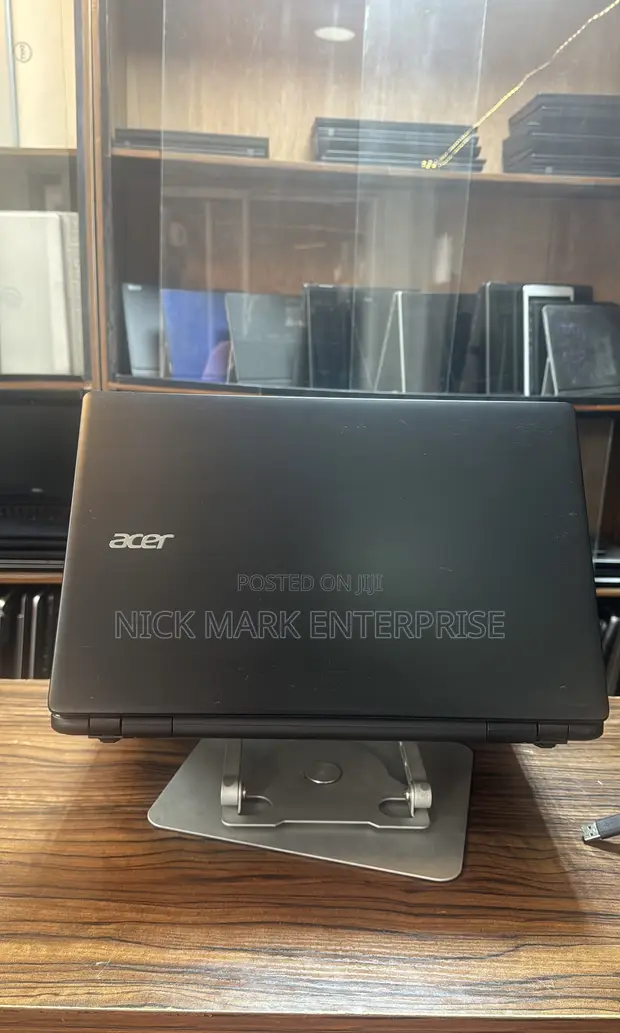Acer Extensa 2510 Laptop - Intel Core i3, 4GB RAM, 250GB HDD - 1