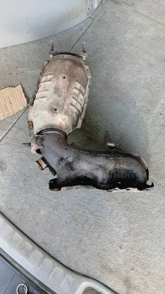 Sabon Catalytic Converter na Lexus - 1