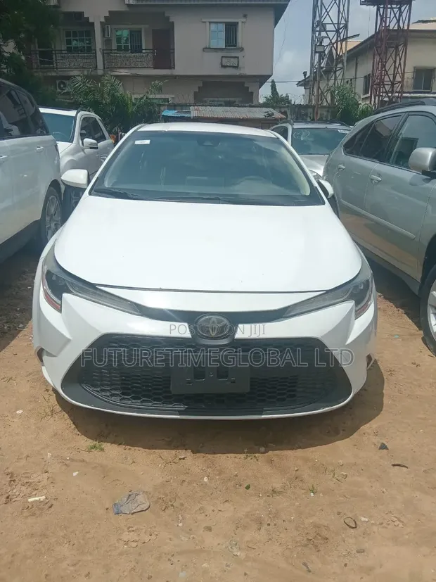 2020 Toyota Corolla White - 1