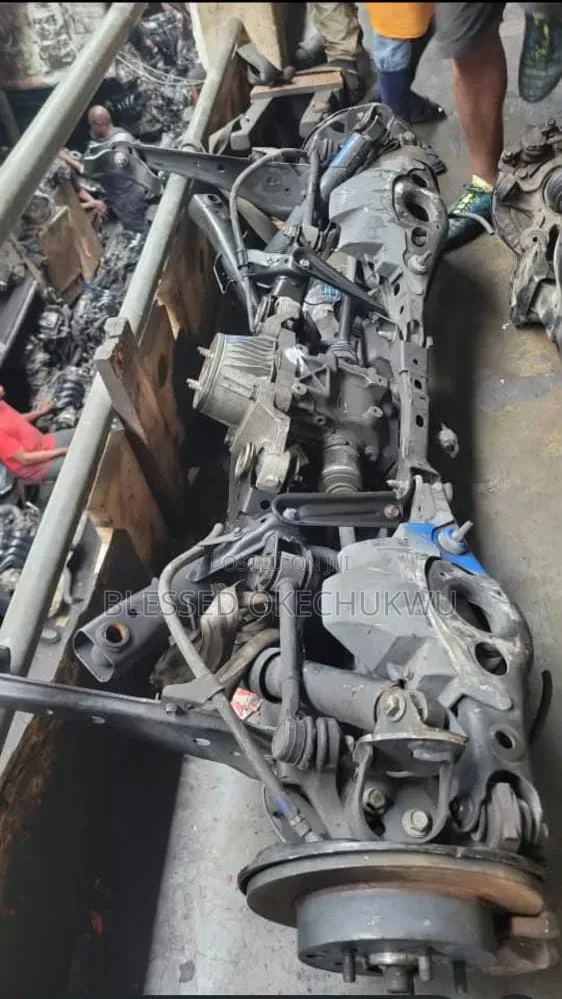 Complete Rear Axle Beam Toyota RAV4 2008-2014 - 1