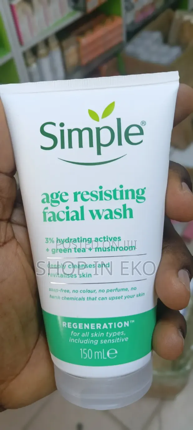 Simple Regeneration Age Resisting Facial Wash 150ml - 1