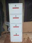 Babban Karfe 4-Drauwar Filing Cabinet Mai Rabin Rabin - 1
