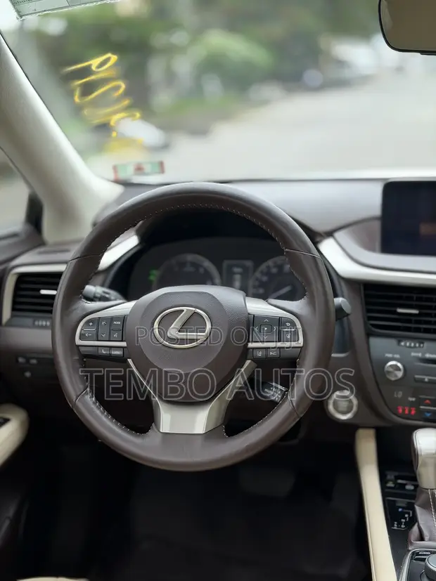 Lexus RX 2018 White - 1