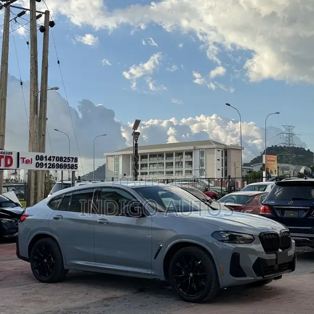 2025 BMW X4 M40i Sports Activity Coupe - Foreign Used - 1