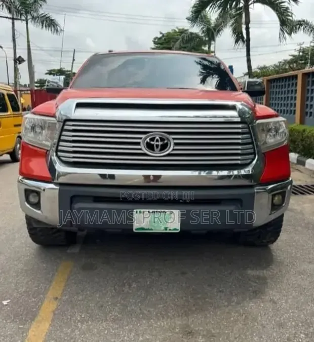 2018 Toyota Tundra SR 4.6L V8 Pickup - 1