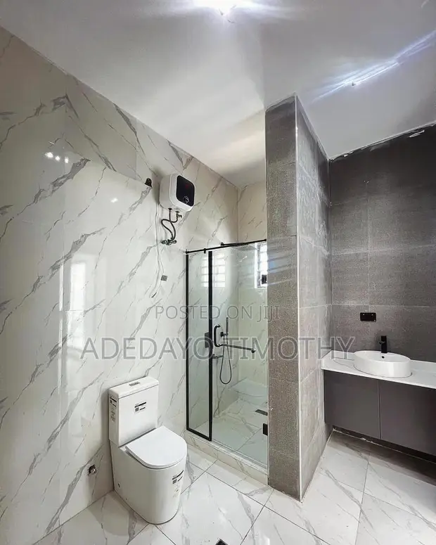 4-Bedroom Luxury Townhouse/Terrace in Golden Palm Estate, Lekki Phase 1 - 1