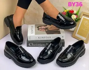 Beautiful Black Flats Shoes
