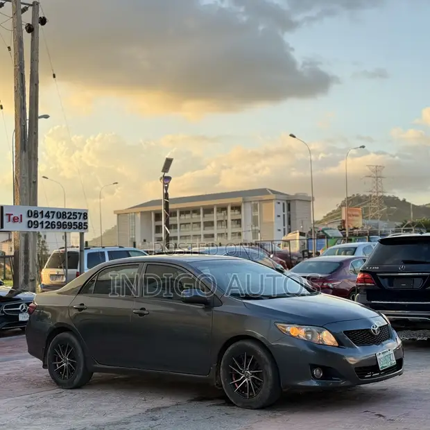 2008 Toyota Corolla 1.8 LE Sedan - 1