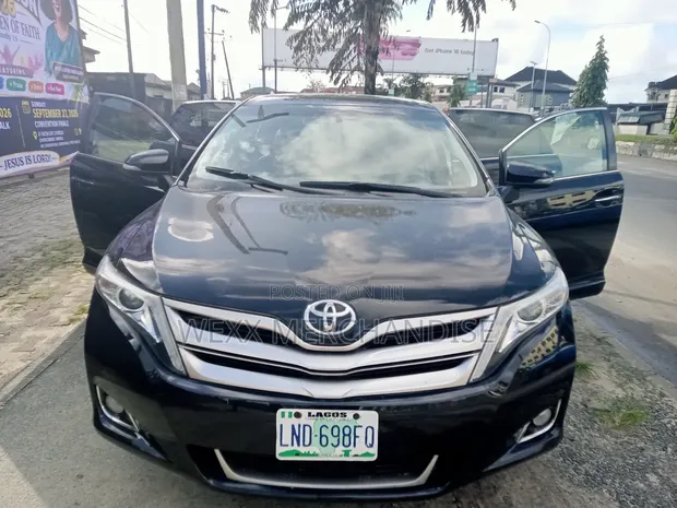 2015 Toyota Venza Limited AWD - 1