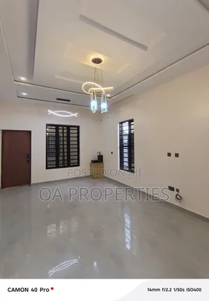 Sabon Gidan 2-Bedroom Duplex Don Hayarwa a Okebadan Estate, Ibadan